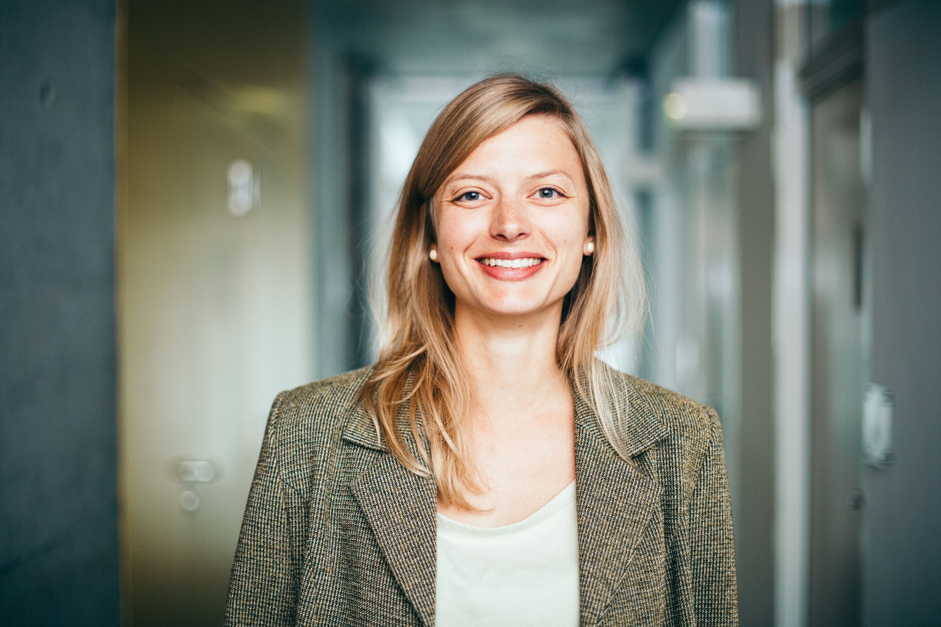 “Emily Johnson – COO, SolarWave Texas